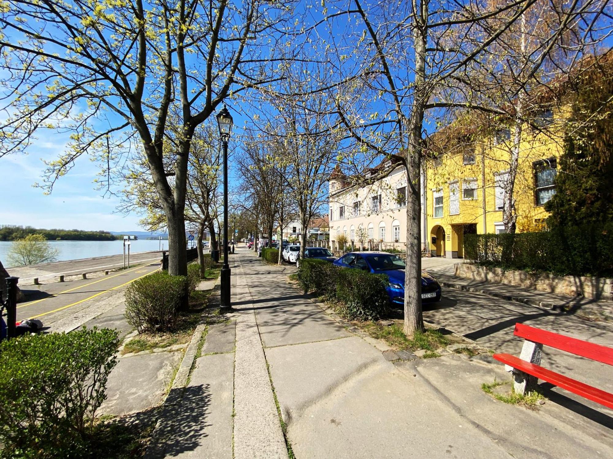 Готель Bellevue Vendeghaz 2 Вац Екстер'єр фото